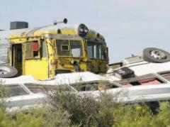 Argentina: al menos 8 muertos en choque de tren y autobús