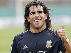 Tevez gana torneo de golf en medio de crisis con su club