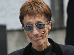 Afirman que Robin Gibb padece cáncer de hígado