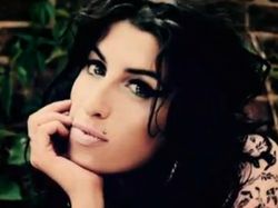 Acceda al último video póstumo de Amy Winehouse