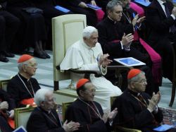 China espera mejorar sus relaciones con el Vaticano China espera mejorar sus relaciones con el Vaticano