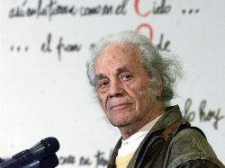 La "antipoesía" se impuso en el Premio Cervantes