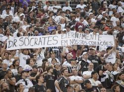 Corinthians homenajeó con el título brasileño a Sócrates