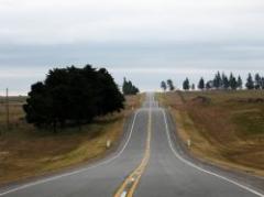 ¿Cuál es la situación de las carreteras del litoral del país en vísperas del comienzo de la temporada alta?