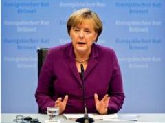 Merkel lamentó que Reino Unido no firmara tratado de UE