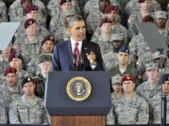 Obama anuncia fin de guerra de Irak y recibió a las tropas