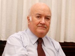 Murió César Aguiar