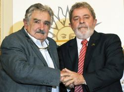 Mujica visitará a Lula