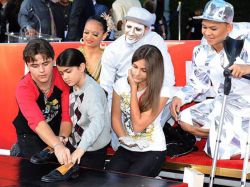 Hijos de Michael Jackson inmortalizaron a su padre