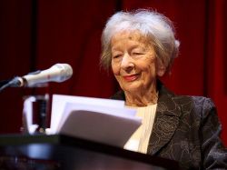 Muere Wislawa Szymborska, premio Nobel de Literatura