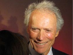 El maestro Clint Eastwood recibió el premio que le faltaba