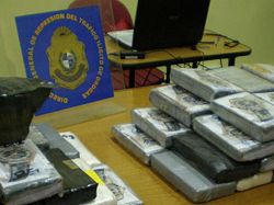 Niños bolivianos intentaron traficar cocaína