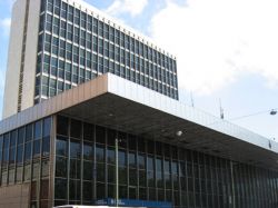 AEBU acusa a Calloia de entorpecer la negociación