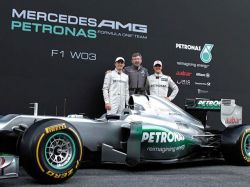 F1: estrenan el "elegante y sofisticado" W03 de Mercedes