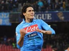 Cavani anotó para victoria de Nápoli ante Parma