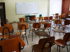 Nueve liceos continuarán cerrados y sin clases