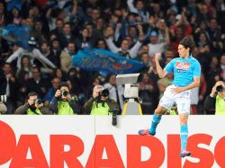 Una novedad y una costumbre: goles de Coates y Cavani