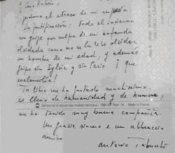 "La poesía y la vida se acercan hasta confraternizar"