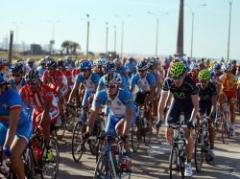 Argentino Simón ganó etapa y lidera la vuelta ciclista