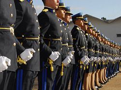 Policías se buscan: no es requisito saber nadar