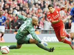 Suárez anotó para eliminar al equipo de Paul en el derby