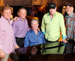 The Beach Boys estrena el primer single de su nuevo disco