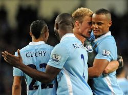 City le arrebató la punta a United en el clásico londinense