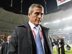 Tabárez recibe hoy el premio como mejor DT de selecciones