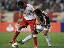 Fluminense elimina a Internacional de pelota quieta