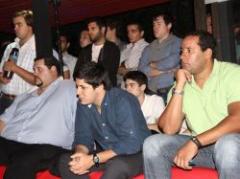 Este sábado los jóvenes blancos vuelven a votar