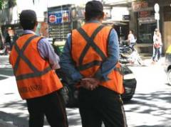 Inspector de tránsito fue atropellado por un vehículo