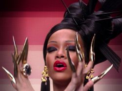 Espectacular video de Rihanna con Chris Martin de Coldplay