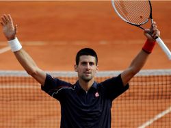 Djokovic liquidó a Federer en tres sets y es finalista