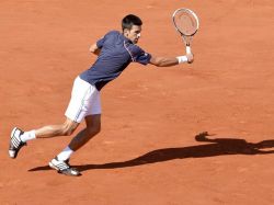 La final entre Nadal y Djokovic seguirá este lunes