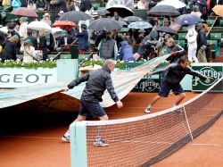 La final entre Nadal y Djokovic seguirá este lunes