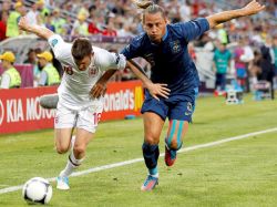 Ingleses y franceses debutaron con empate 1-1