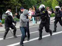 Incidentes entre hinchas de Rusia y Polonia en la Eurocopa