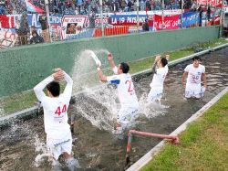 Otra estocada de Recoba y Nacional es campeón uruguayo