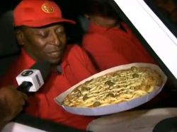 Pelé se volvió repartidor de pizza por amor a Santos