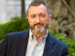 Pérez-Reverte con nueva historia de amor y espionaje