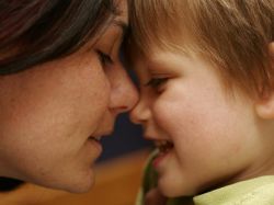 La familia influye en el desarrollo cerebral de los niños