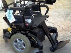 Crean silla de ruedas que obedece al pensamiento