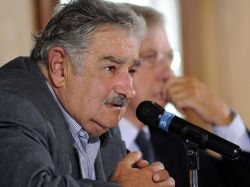 Mujica: Argentina se encuentra en un "proceso autárquico"