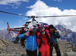 Al menos nueve muertos por un alud en el Himalaya Al menos nueve muertos por un alud en el Himalaya
