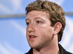 Suspenden cotización de Facebook tras bajar acciones Suspenden cotización de Facebook tras bajar acciones