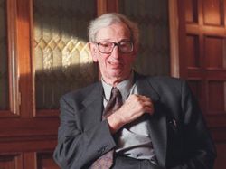 Muere influyente historiador marxista Eric Hobsbawm