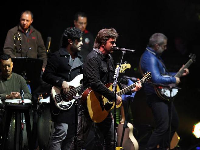 Excepcional show de Juanes en el Teatro de Verano