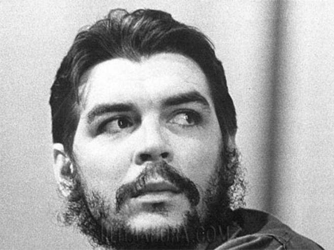 Homenaje al "Che" Guevara en donde fue asesinado