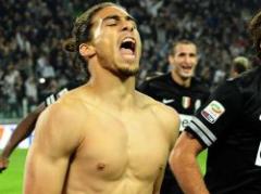 Con gol del "Pelado" Cáceres Juventus venció a Napoli