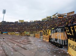 Peñarol comunicó los precios para el partido con Defensor